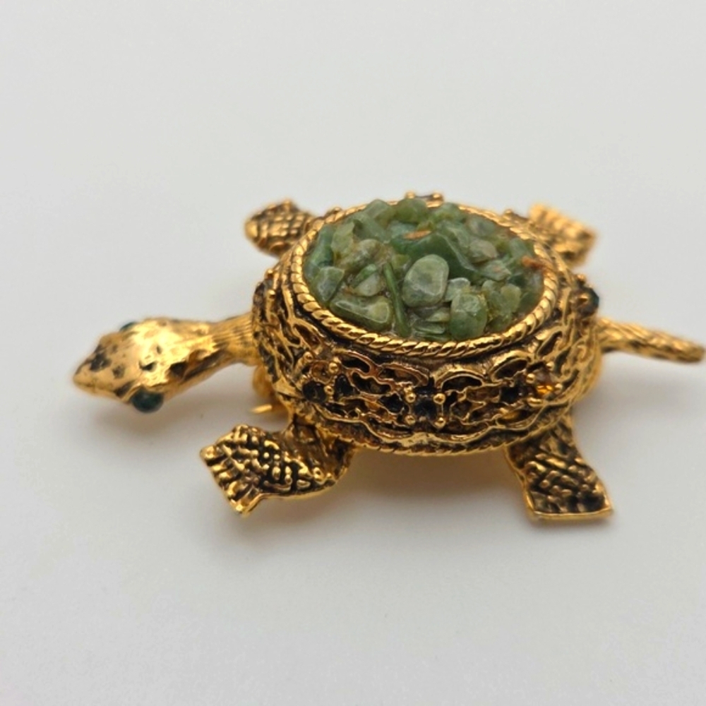 Vintage Turtle Brooch Green stone and rhinestone eyes